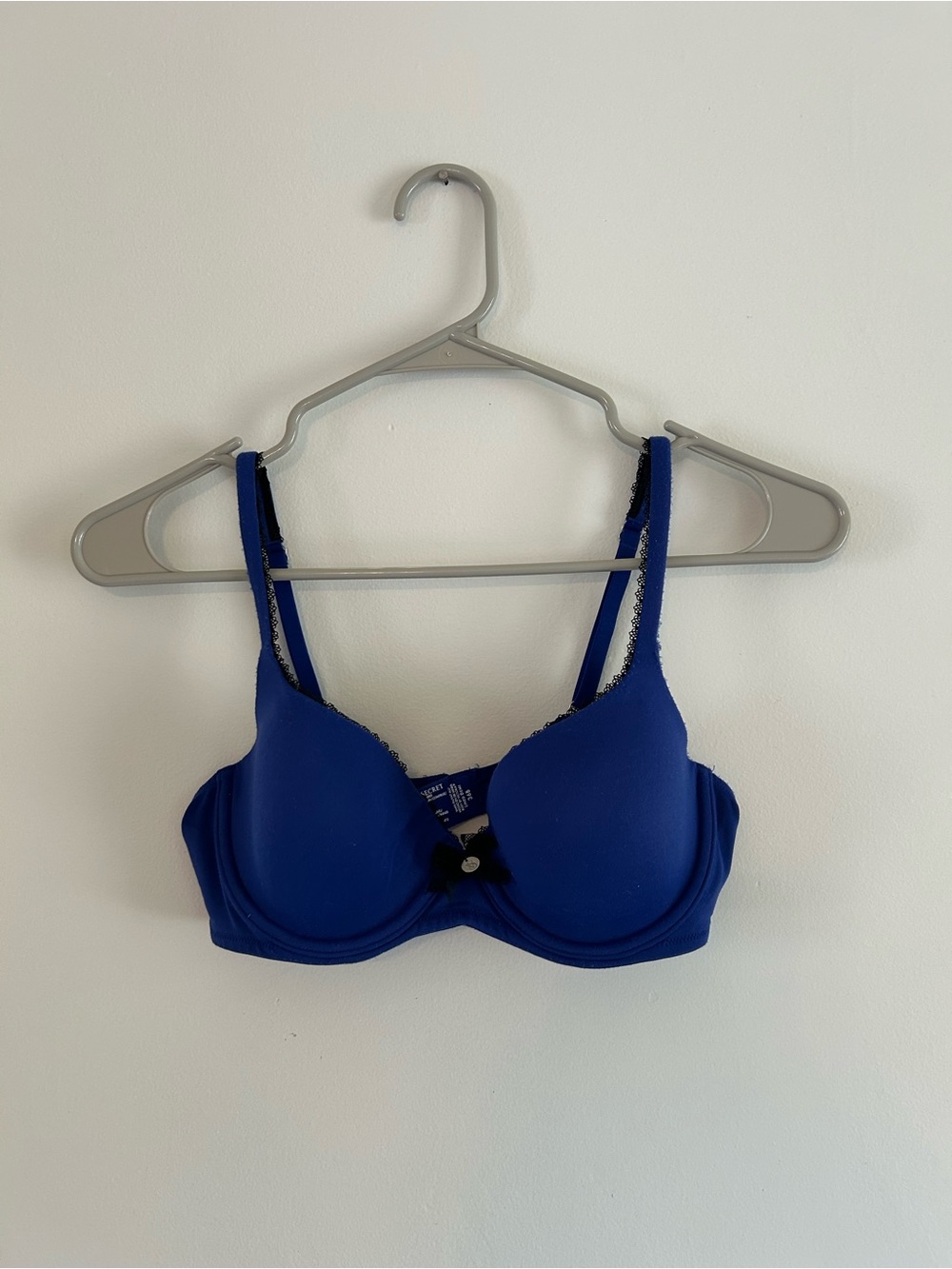 Victoria's Secret Smooth Molded Underwire Bra — Royal Blue